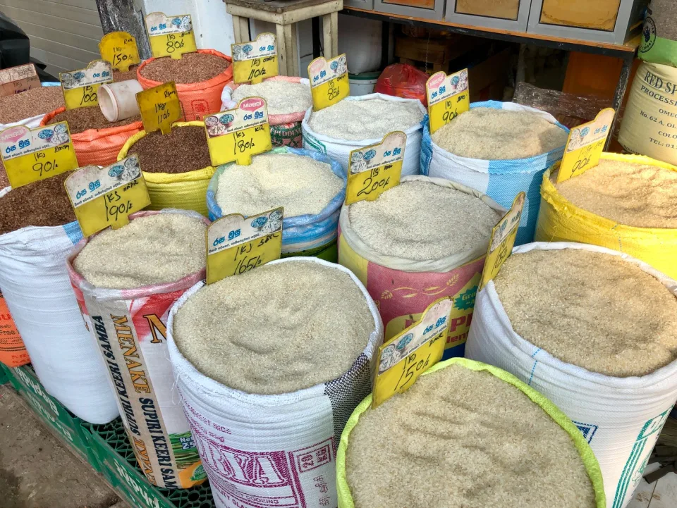 Kho gạo của Lê Thị Hồng